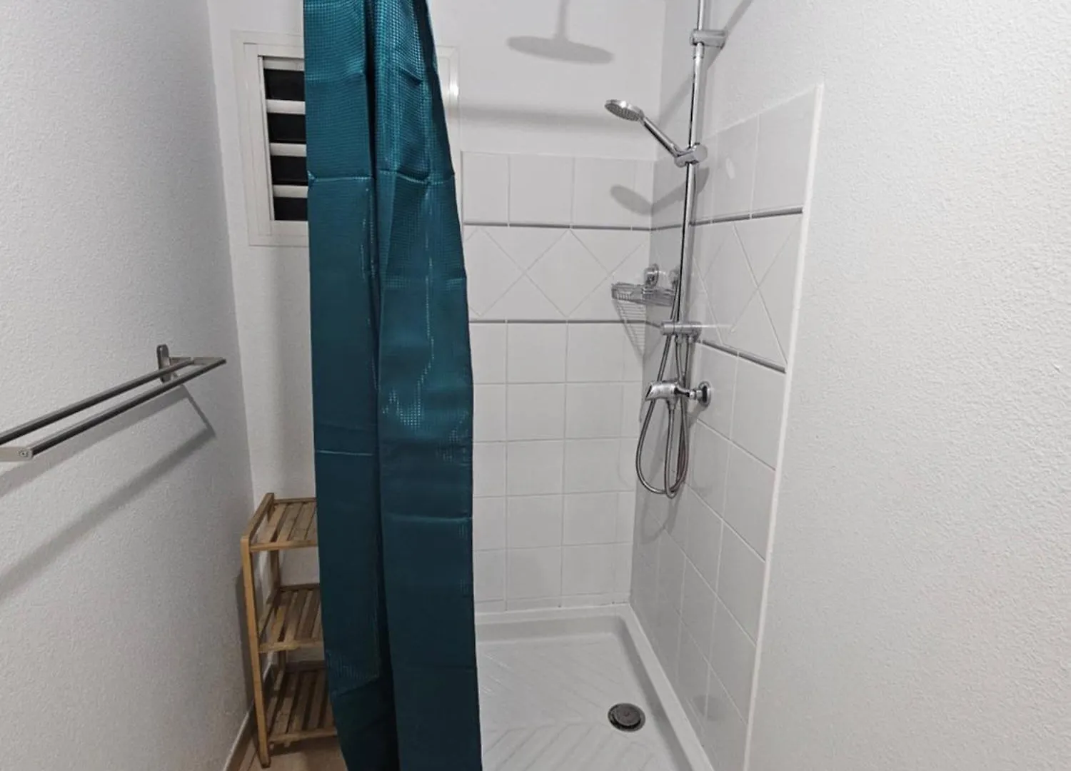 New Appart 2 Chambres Avec Piscine Proche Aeroport Лез-Абим